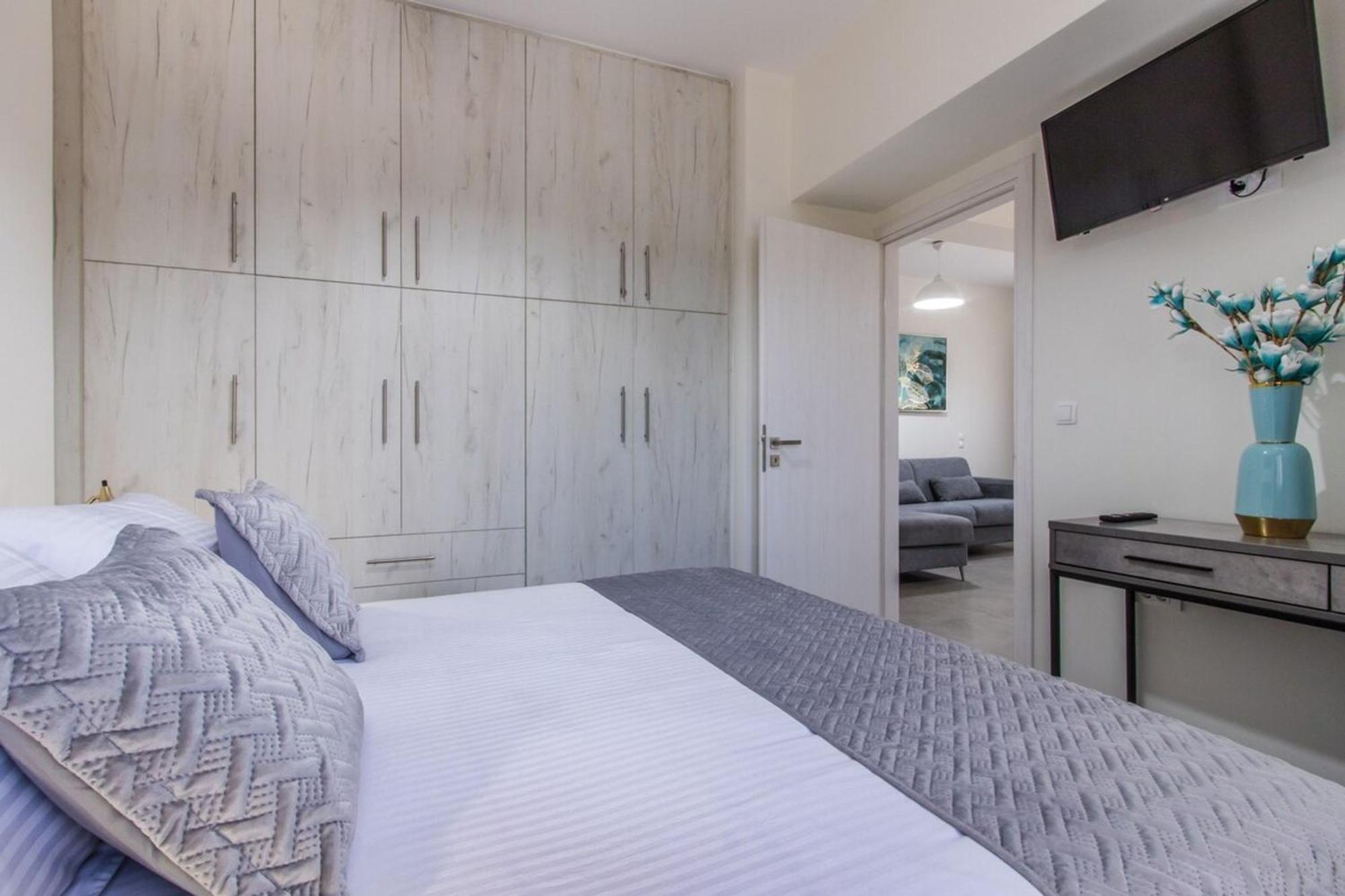 Luxury Katsoulakis Apartments In Countryside Alikianos Exterior foto