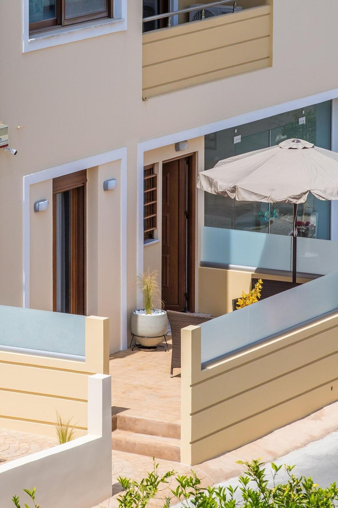 Luxury Katsoulakis Apartments In Countryside Alikianos Exterior foto