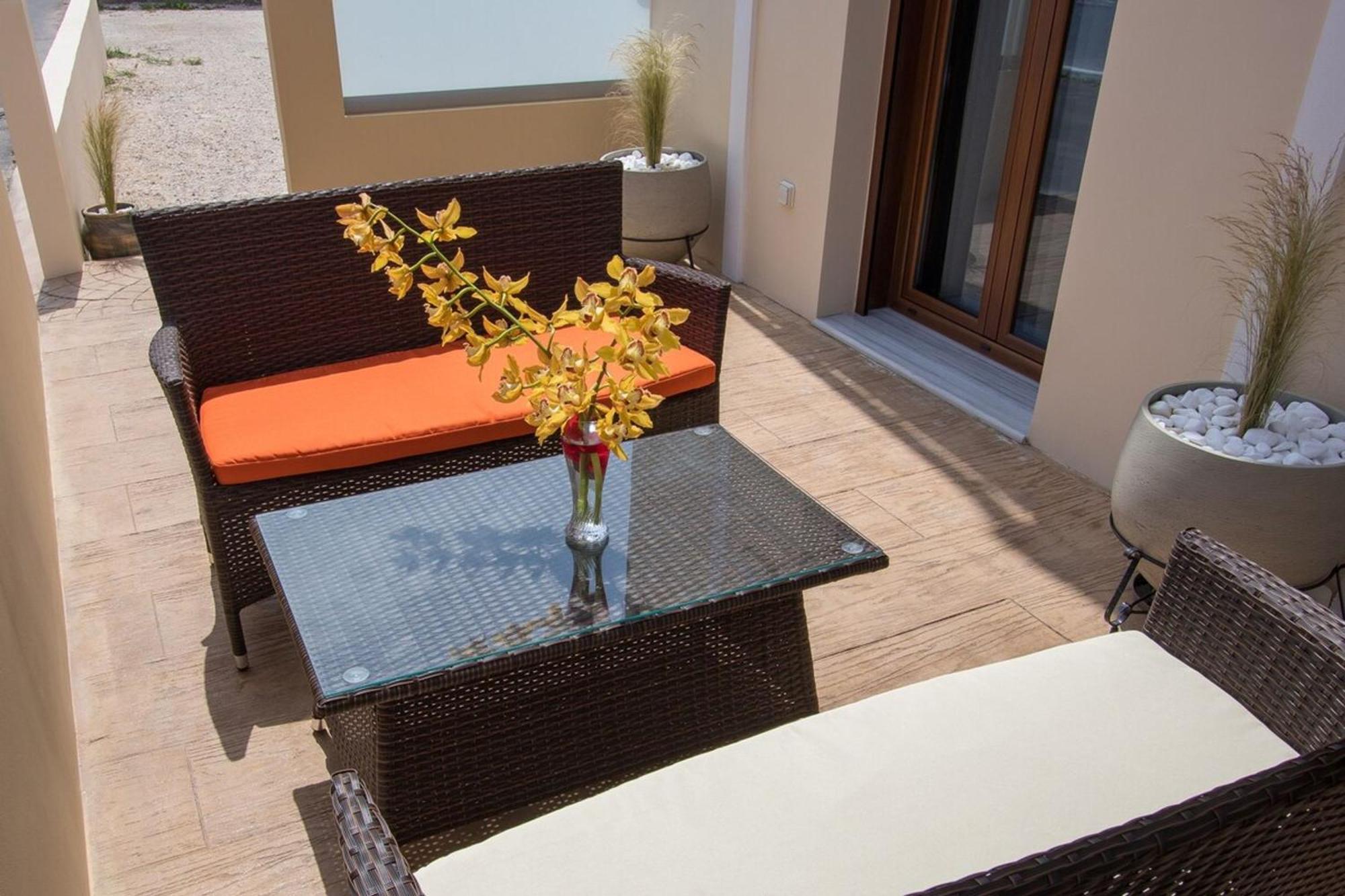 Luxury Katsoulakis Apartments In Countryside Alikianos Exterior foto
